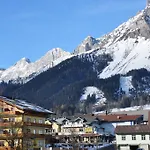 By Schladmingurlaub 拉姆绍达赫斯坦